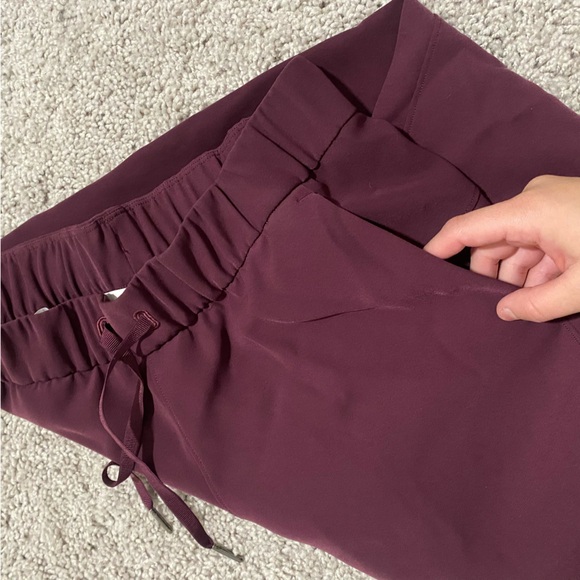 Maroon Lululemon joggers - Picture 3 of 4